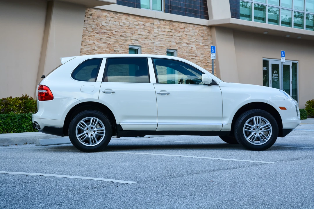 2008 Porsche 955/957 Cayenne S - Image 13 of 31