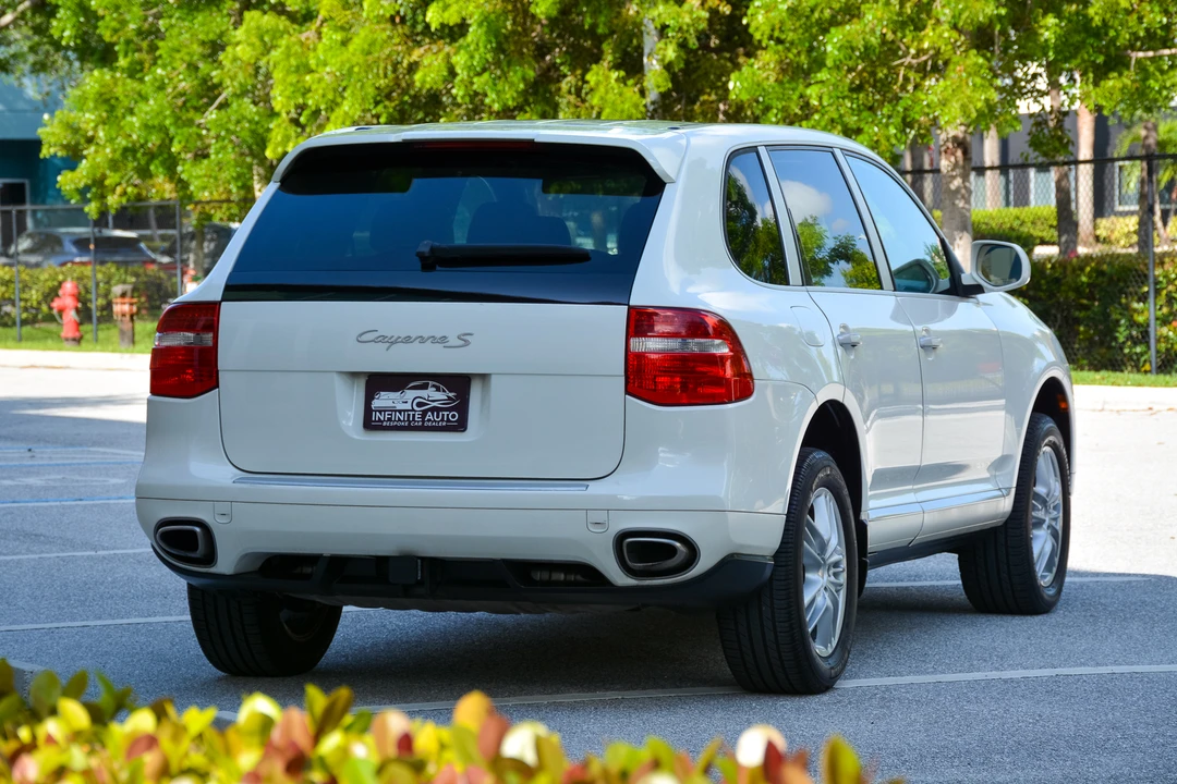 2008 Porsche 955/957 Cayenne S - Image 9 of 31