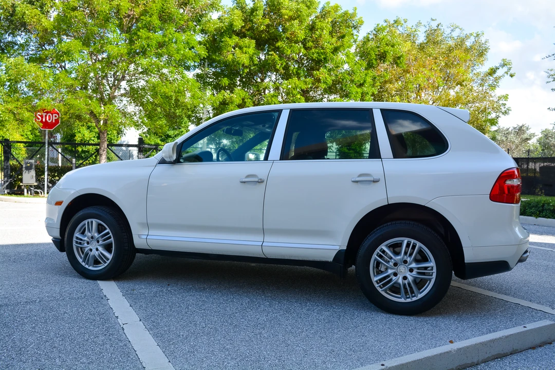 2008 Porsche 955/957 Cayenne S - Image 6 of 31