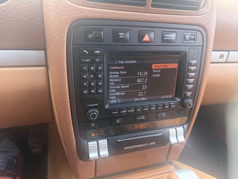 2008 Porsche 955/957 Cayenne - Image 2 of 17