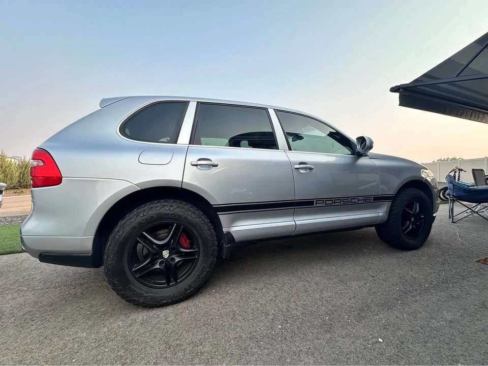 2008 Porsche 955/957 Cayenne - Image 2 of 11
