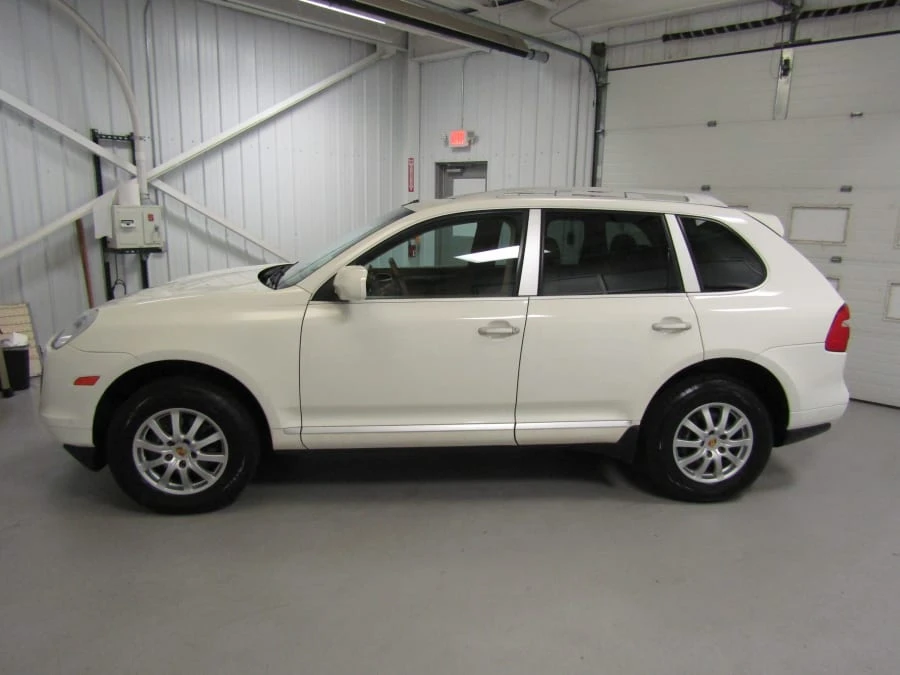 2008 Porsche 955/957 Cayenne - Image 2 of 12
