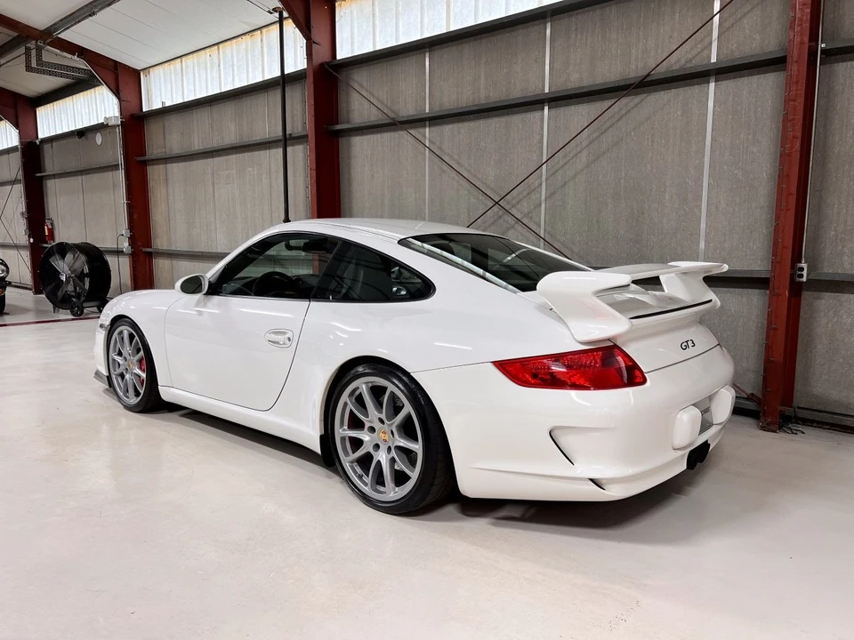 2008 Porsche 997 GT3 - Image 2 of 17