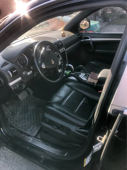 2008 Porsche 955/957 Cayenne - Image 2 of 3