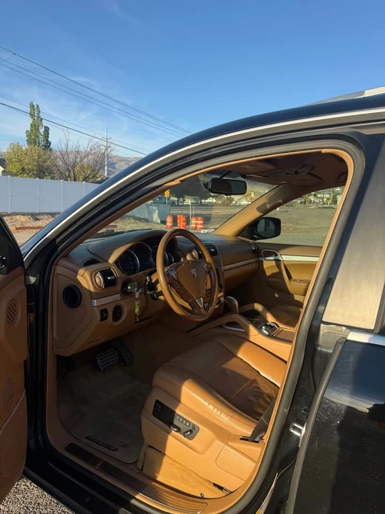 2008 Porsche 955/957 Cayenne S - Image 8 of 11