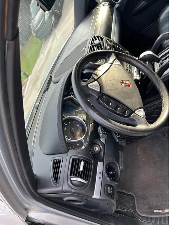 2008 Porsche 955/957 Cayenne S - Image 10 of 12