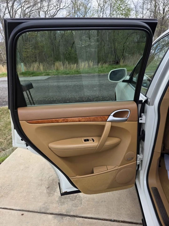 2008 Porsche 955/957 Cayenne S - Image 14 of 17