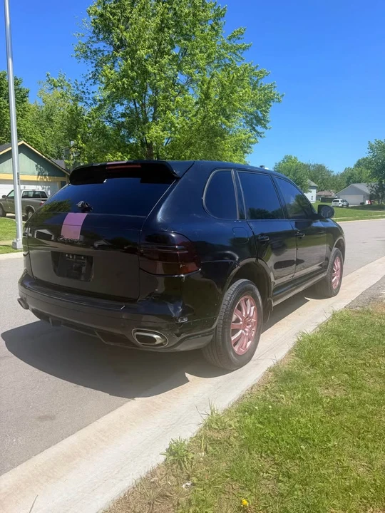 2008 Porsche 955/957 Cayenne S - Image 2 of 11