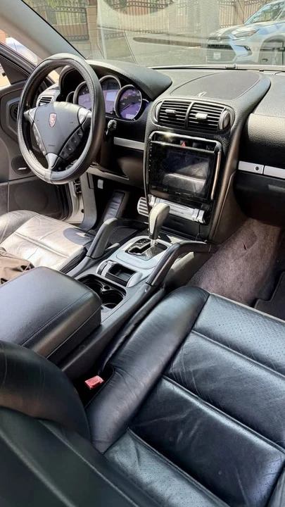 2008 Porsche 955/957 Cayenne S - Image 9 of 12