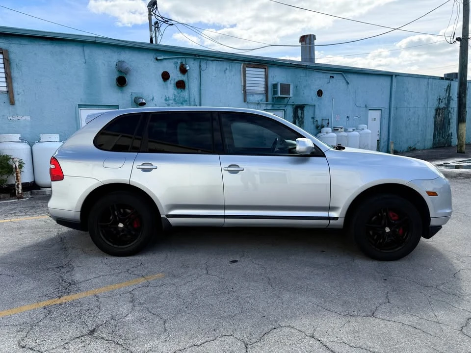 2008 Porsche 955/957 Cayenne - Image 2 of 13