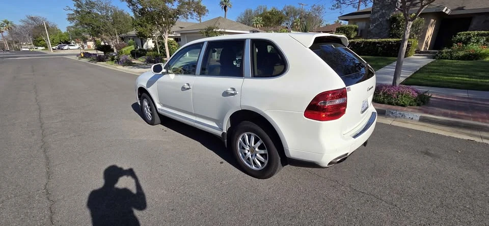 2008 Porsche 955/957 Cayenne - Image 2 of 10