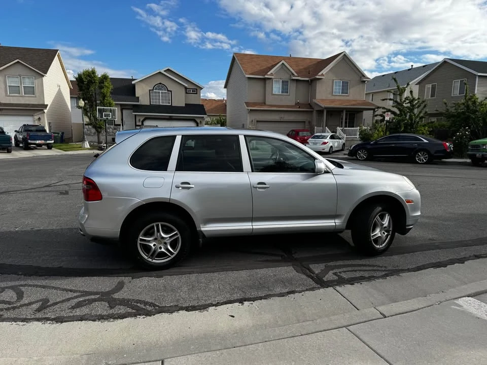 2008 Porsche 955/957 Cayenne - Image 2 of 9