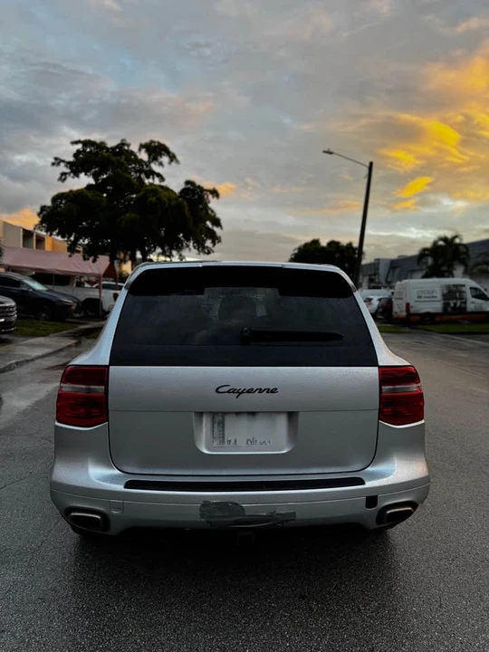 2008 Porsche 955/957 Cayenne - Image 2 of 6