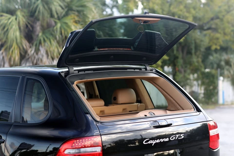 2008 Porsche 955/957 Cayenne GTS - Image 14 of 17