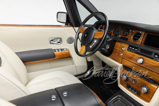 2008 Rolls-Royce Phantom VII - Image 15 of 25
