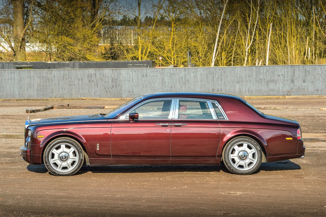 2008 Rolls-Royce Phantom VII - Image 13 of 31
