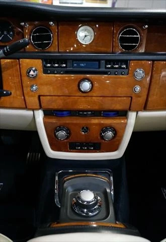 2008 Rolls-Royce Phantom VII - Image 19 of 31
