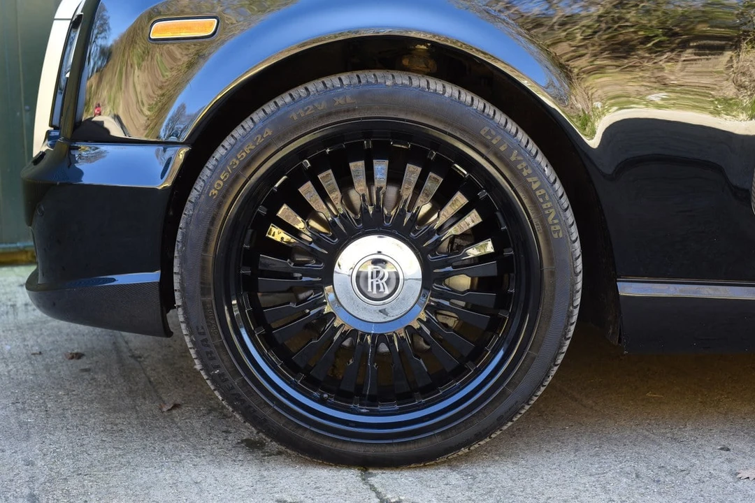 2007 Rolls-Royce Phantom VII - Image 25 of 30