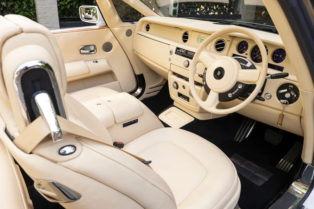 2008 Rolls-Royce Phantom VII - Image 28 of 31