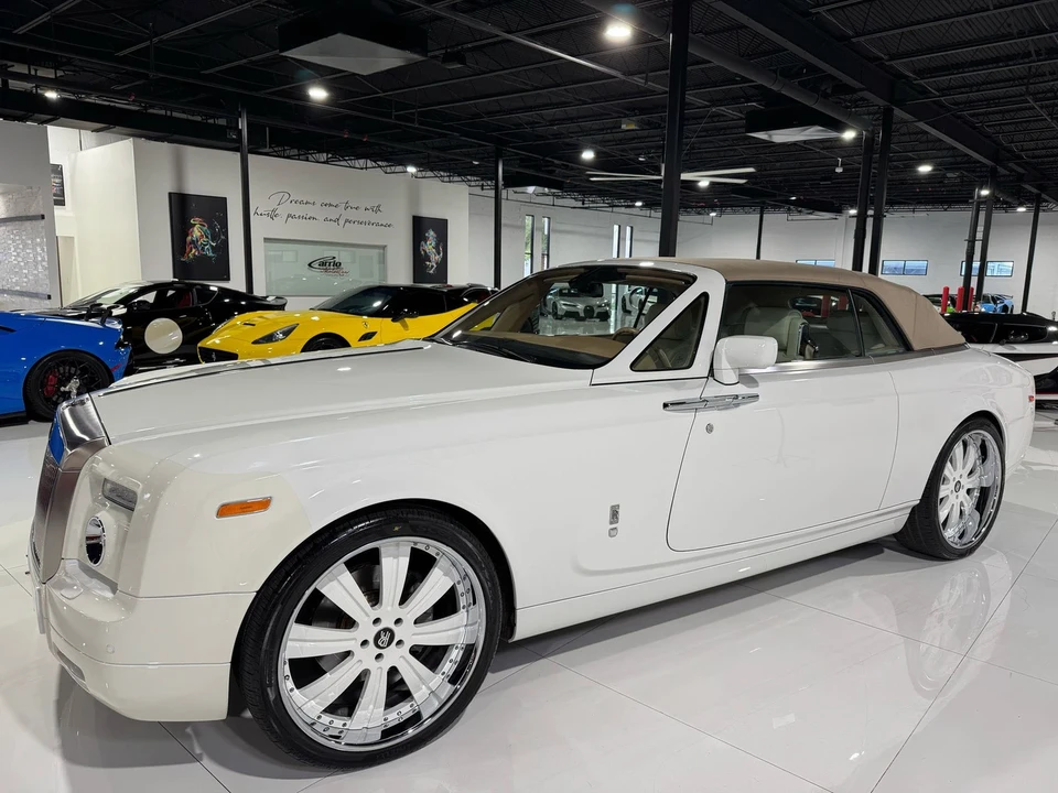 2008 Rolls-Royce Phantom VII - Image 11 of 21