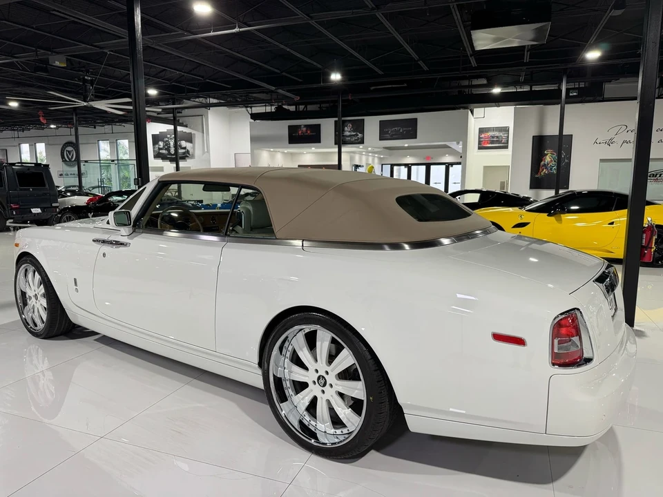 2008 Rolls-Royce Phantom VII - Image 13 of 21