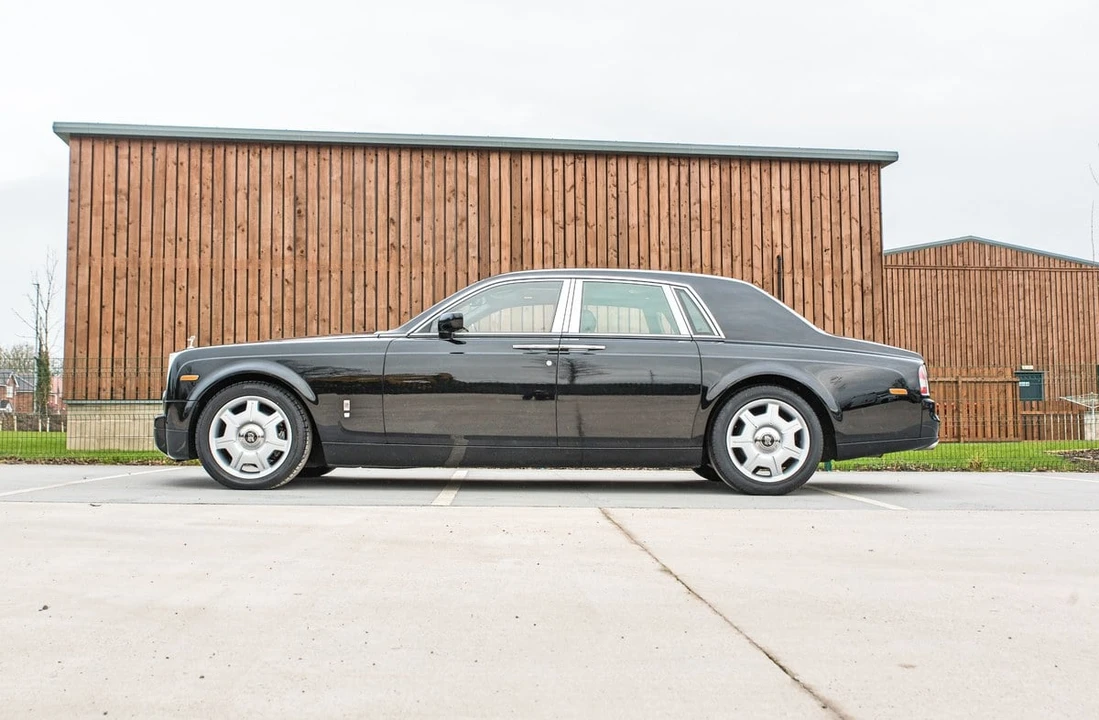 2008 Rolls-Royce Phantom VII - Image 17 of 30