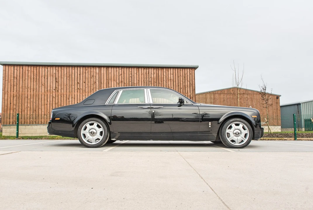 2008 Rolls-Royce Phantom VII - Image 15 of 30