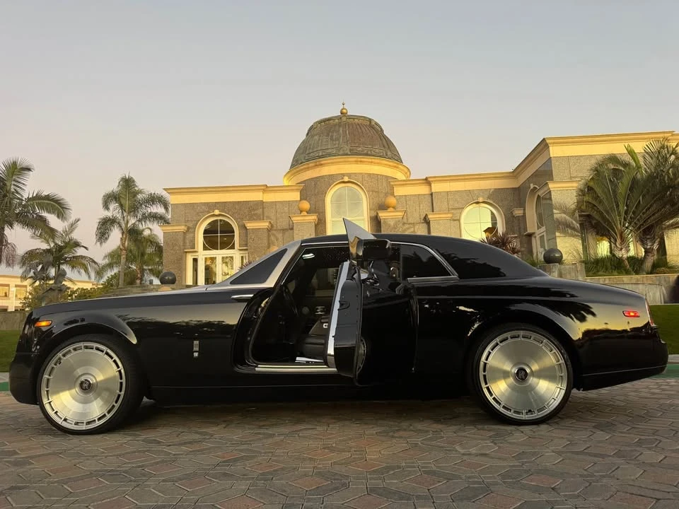 2008 Rolls-Royce Phantom VII - Image 2 of 15