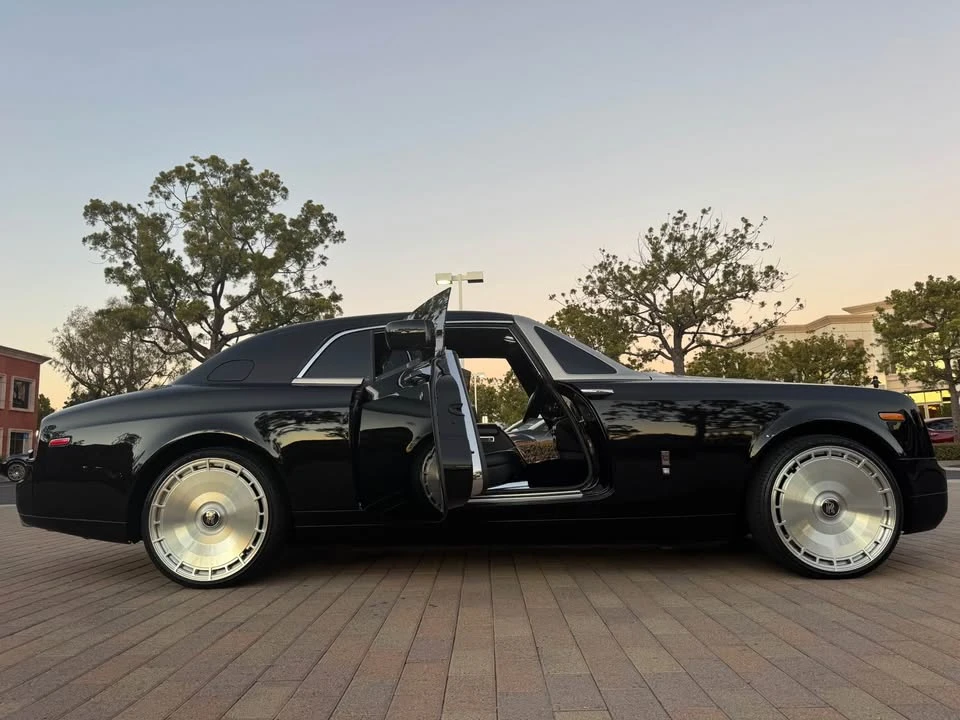 2008 Rolls-Royce Phantom VII - Image 7 of 15
