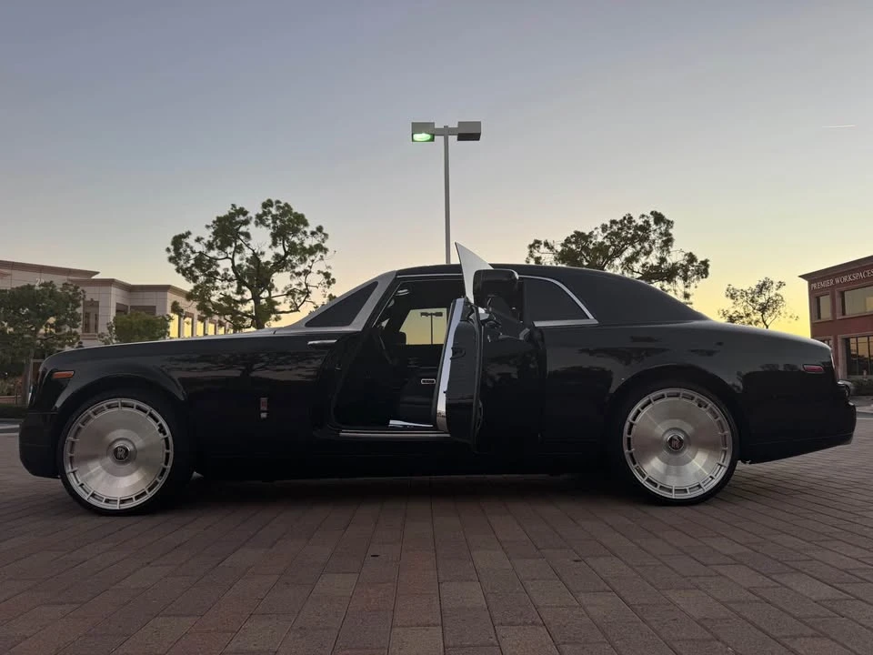 2008 Rolls-Royce Phantom VII - Image 8 of 15