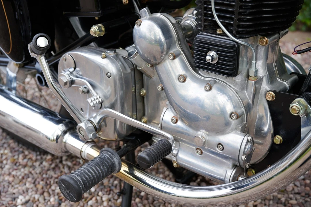 2010 Royal Enfield - Image 19 of 30