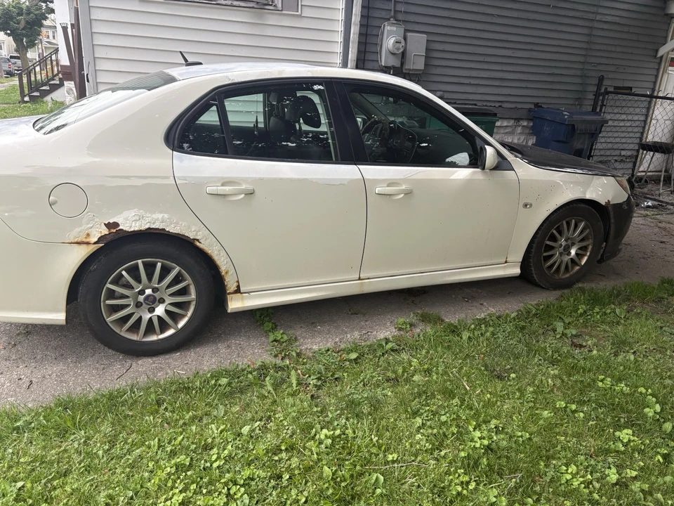 2008 Saab 9-3 2nd Gen - Image 2 of 7
