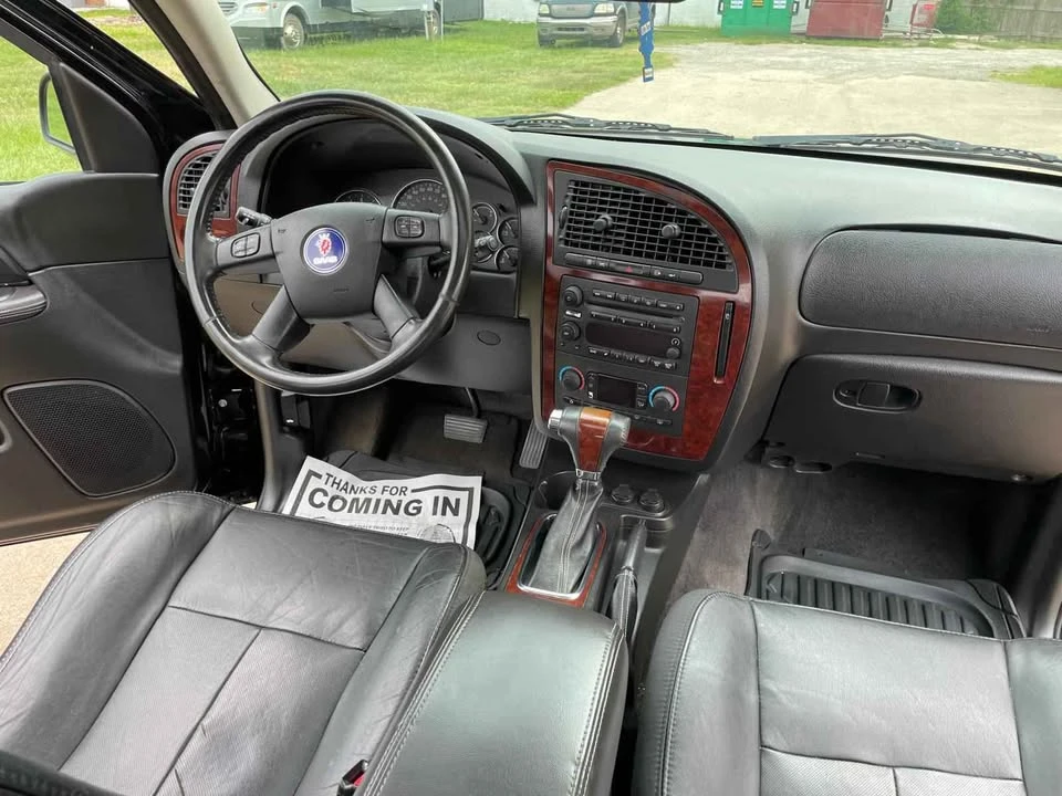 2008 Saab - Image 16 of 19