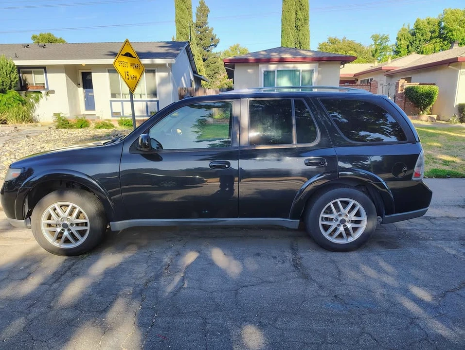 2008 Saab - Image 3 of 4