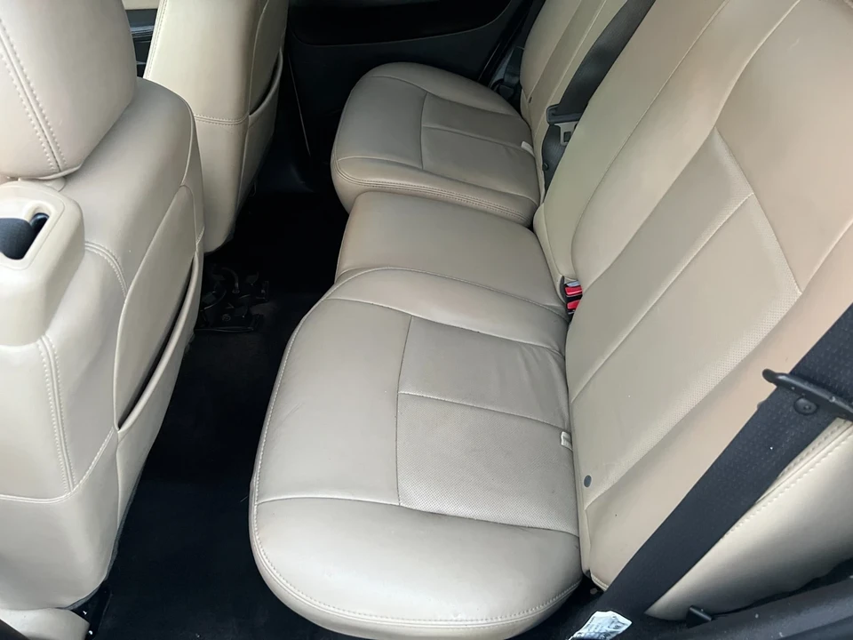 2008 Saab - Image 12 of 21