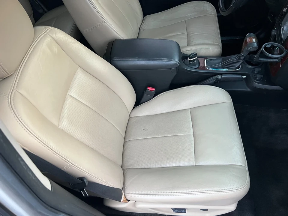 2008 Saab - Image 14 of 21
