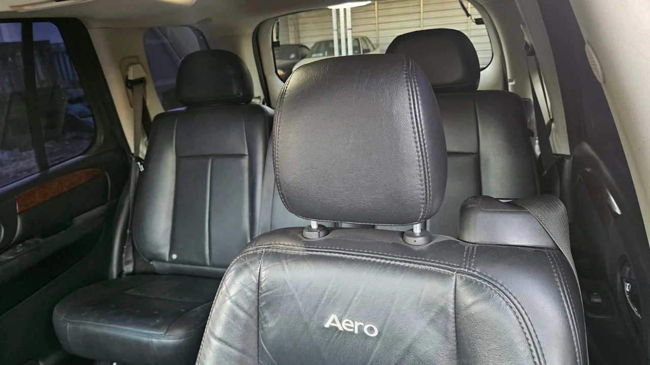 2008 Saab - Image 12 of 17