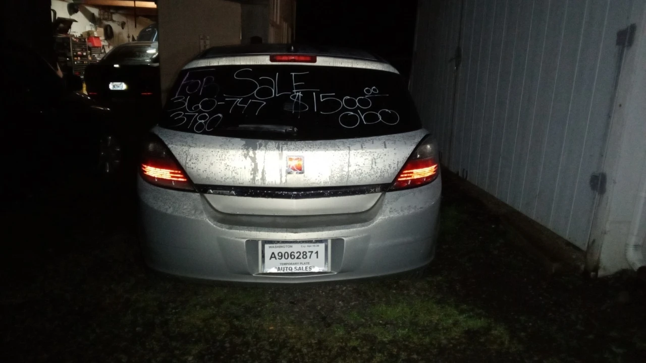2008 Saturn - Image 5 of 11