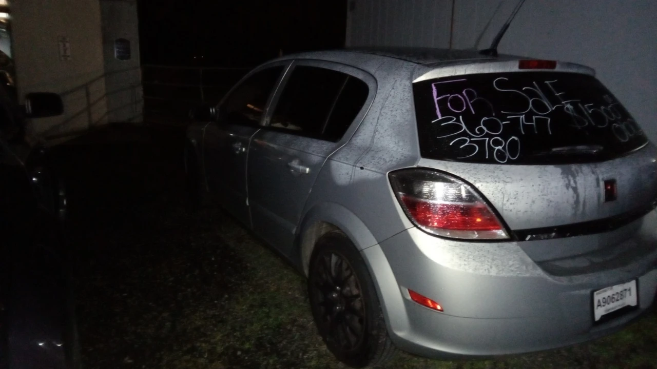 2008 Saturn - Image 3 of 11