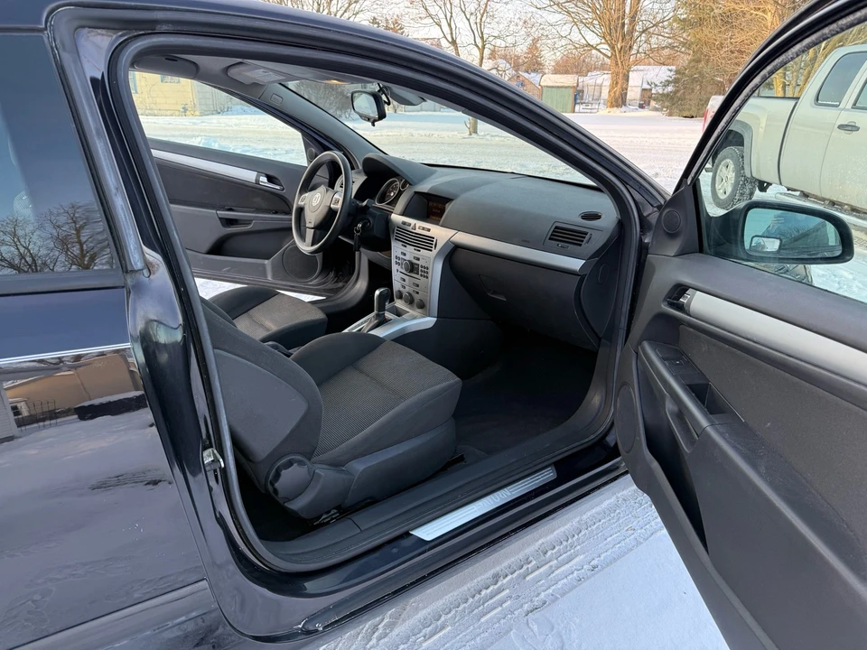 2008 Saturn - Image 7 of 11