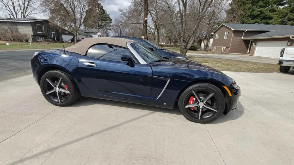 2008 Saturn Sky Red Line - Image 16 of 17