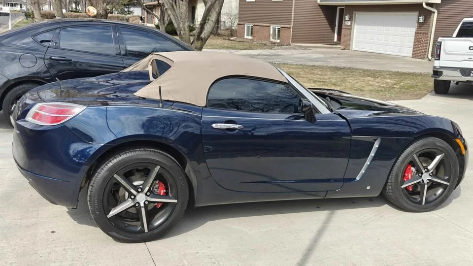 2008 Saturn Sky Red Line - Image 17 of 17