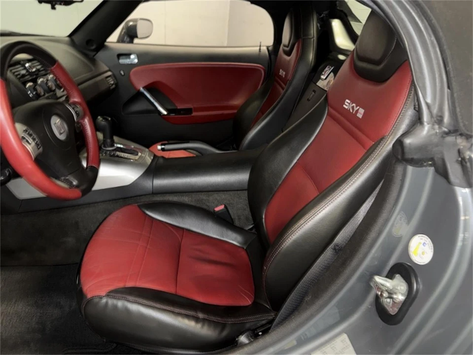 2008 Saturn Sky - Image 16 of 31