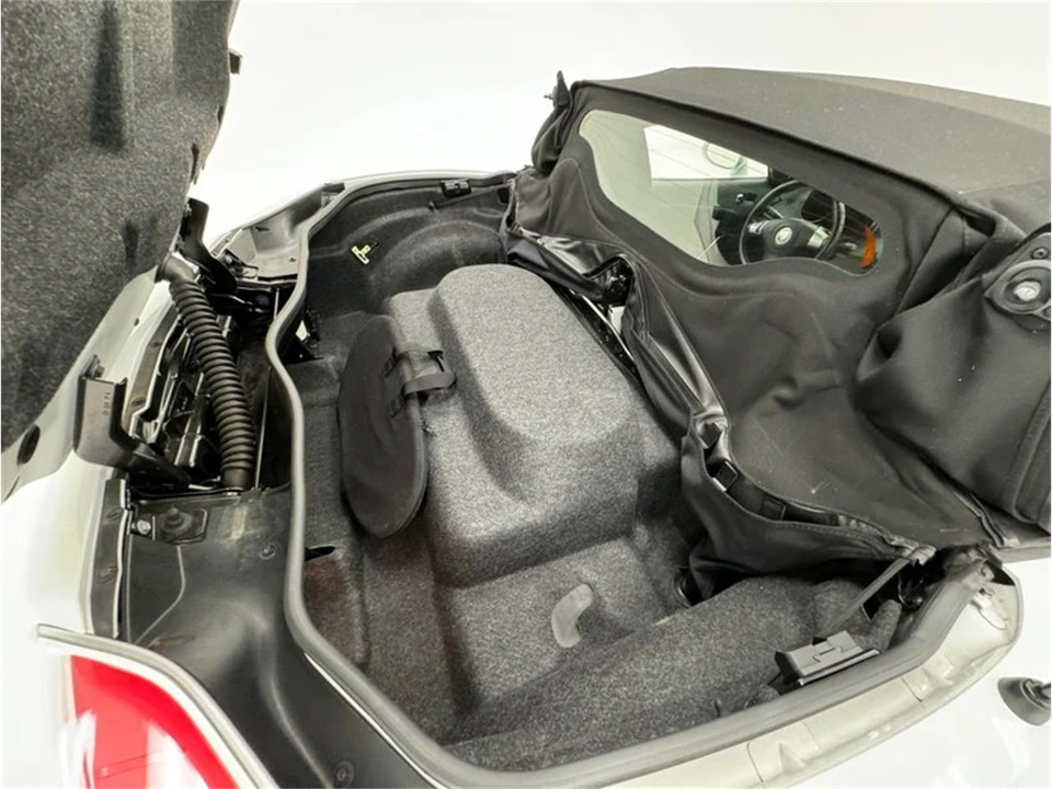 2008 Saturn Sky - Image 31 of 31