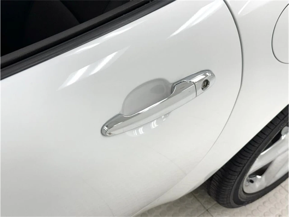 2008 Saturn Sky - Image 19 of 31
