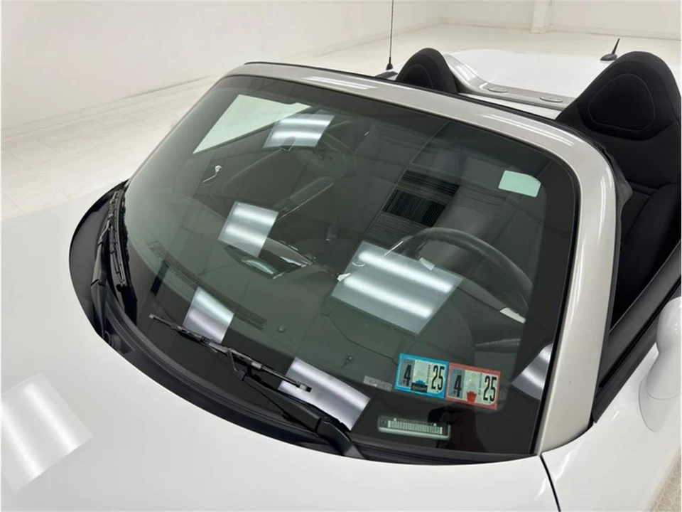 2008 Saturn Sky - Image 17 of 31
