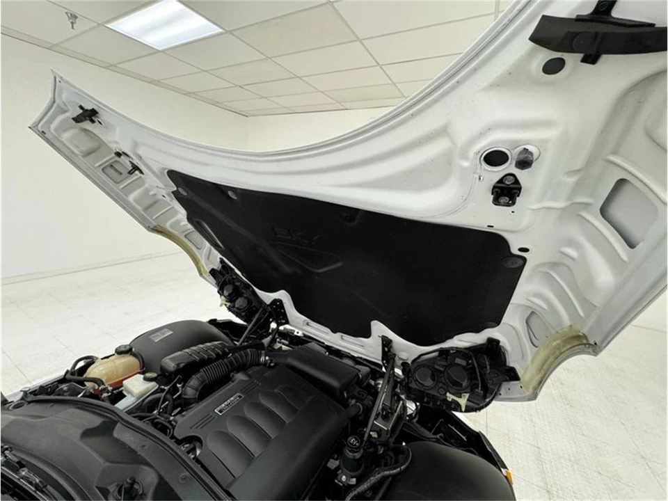 2008 Saturn Sky - Image 24 of 31