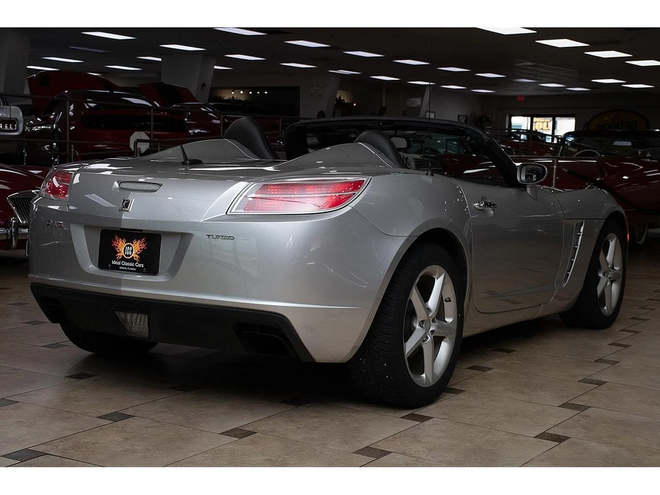 2008 Saturn Sky - Image 17 of 31