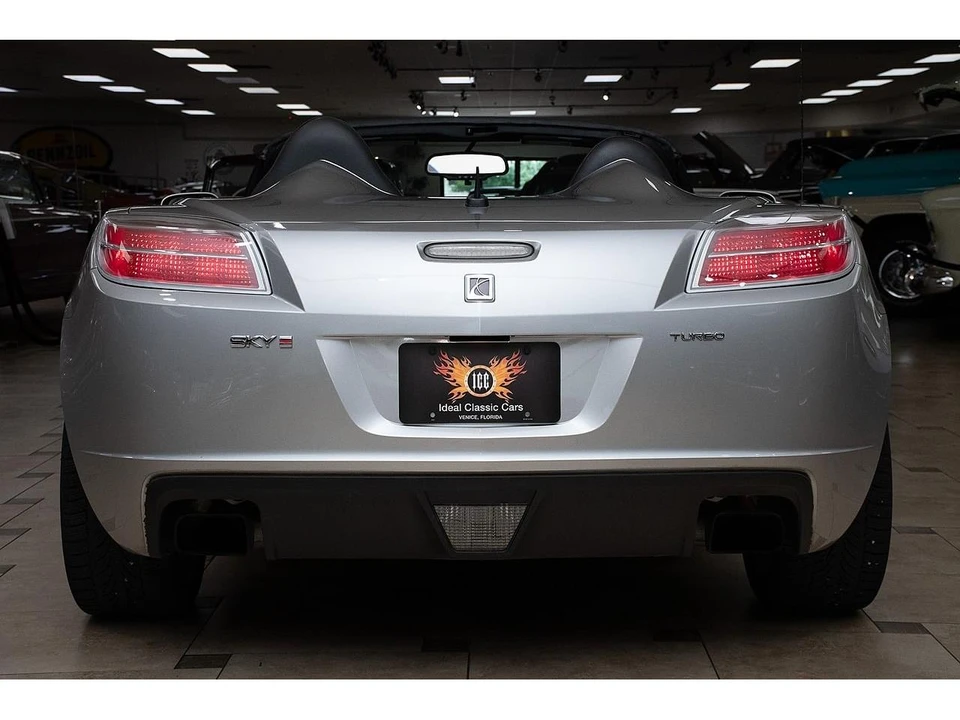 2008 Saturn Sky - Image 18 of 31