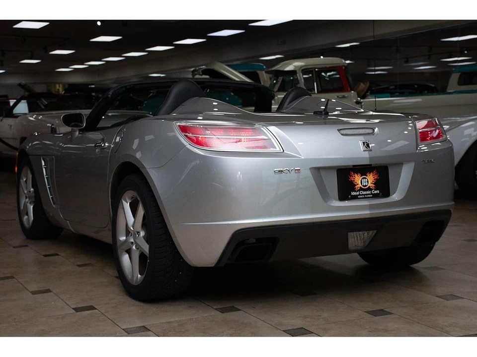 2008 Saturn Sky - Image 19 of 31